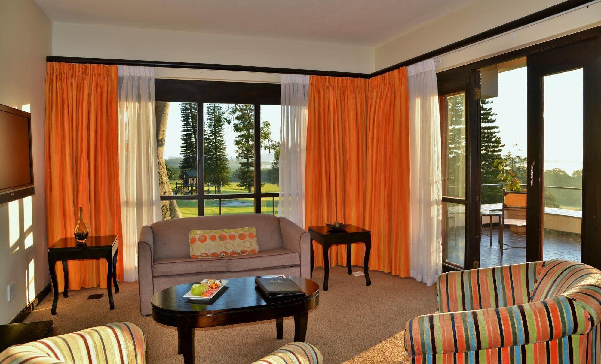 Protea Hotel Winkler White River Kültér fotó