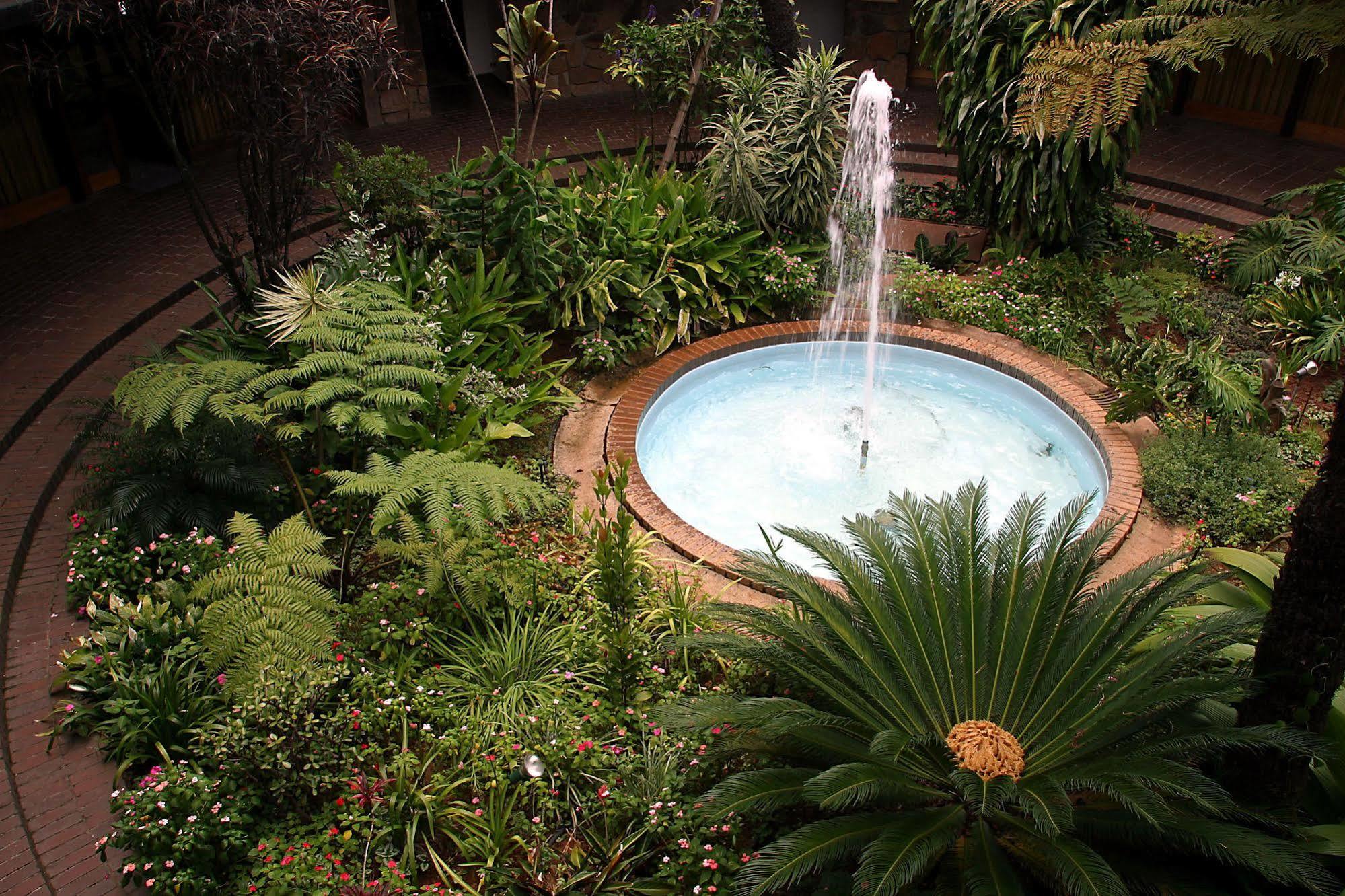 Protea Hotel Winkler White River Kültér fotó