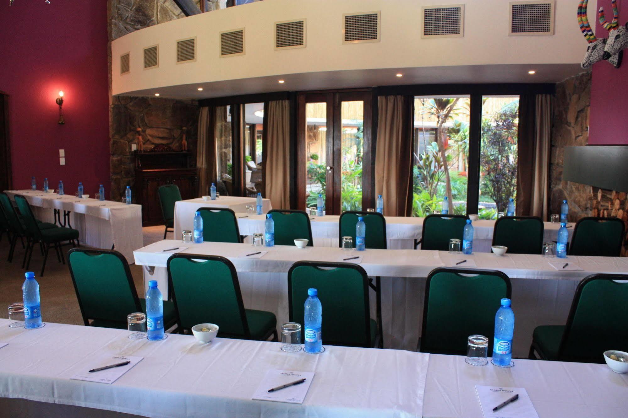 Protea Hotel Winkler White River Kültér fotó