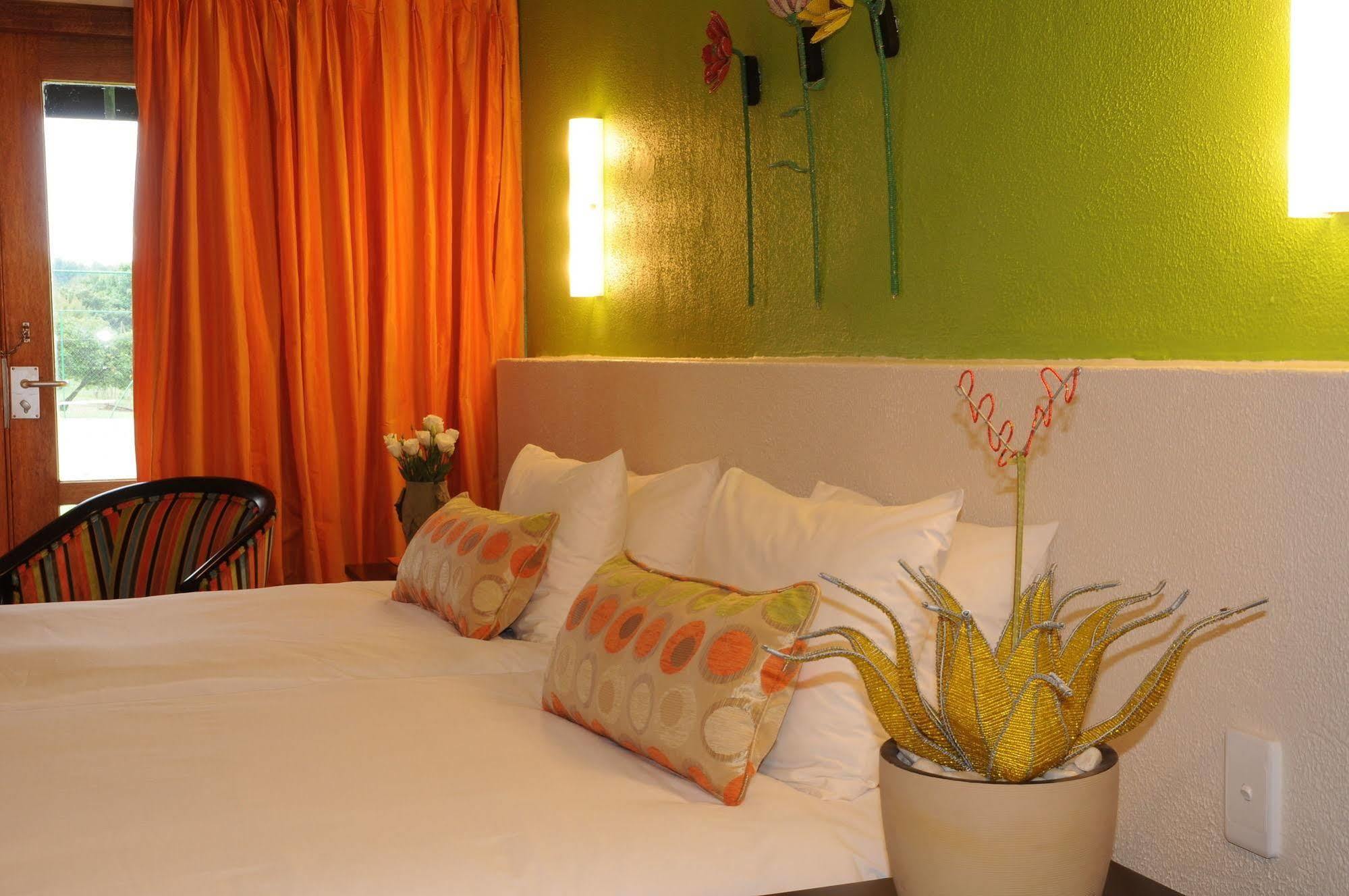 Protea Hotel Winkler White River Kültér fotó