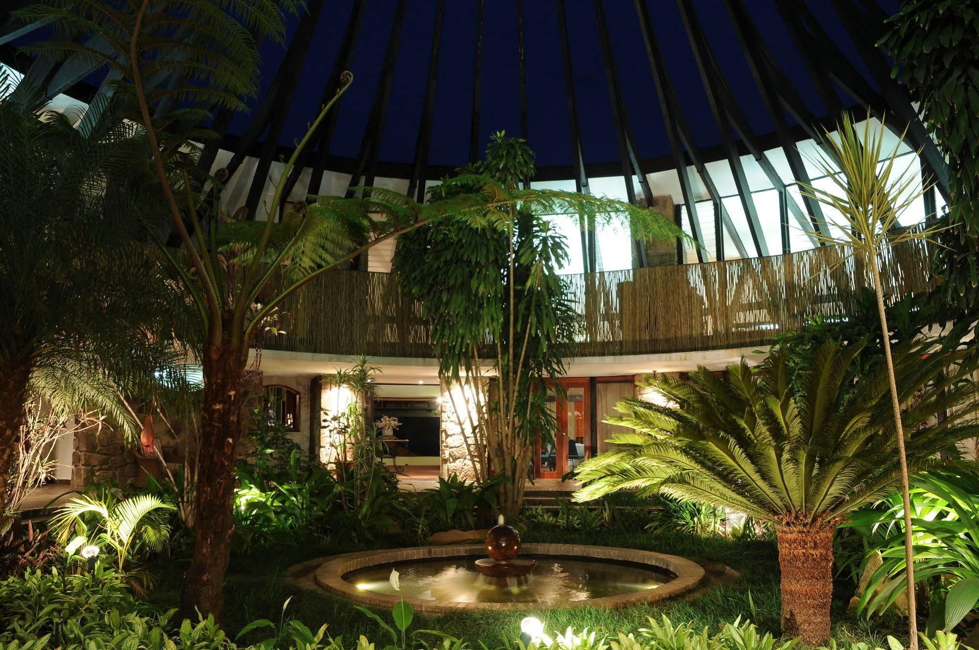 Protea Hotel Winkler White River Kültér fotó
