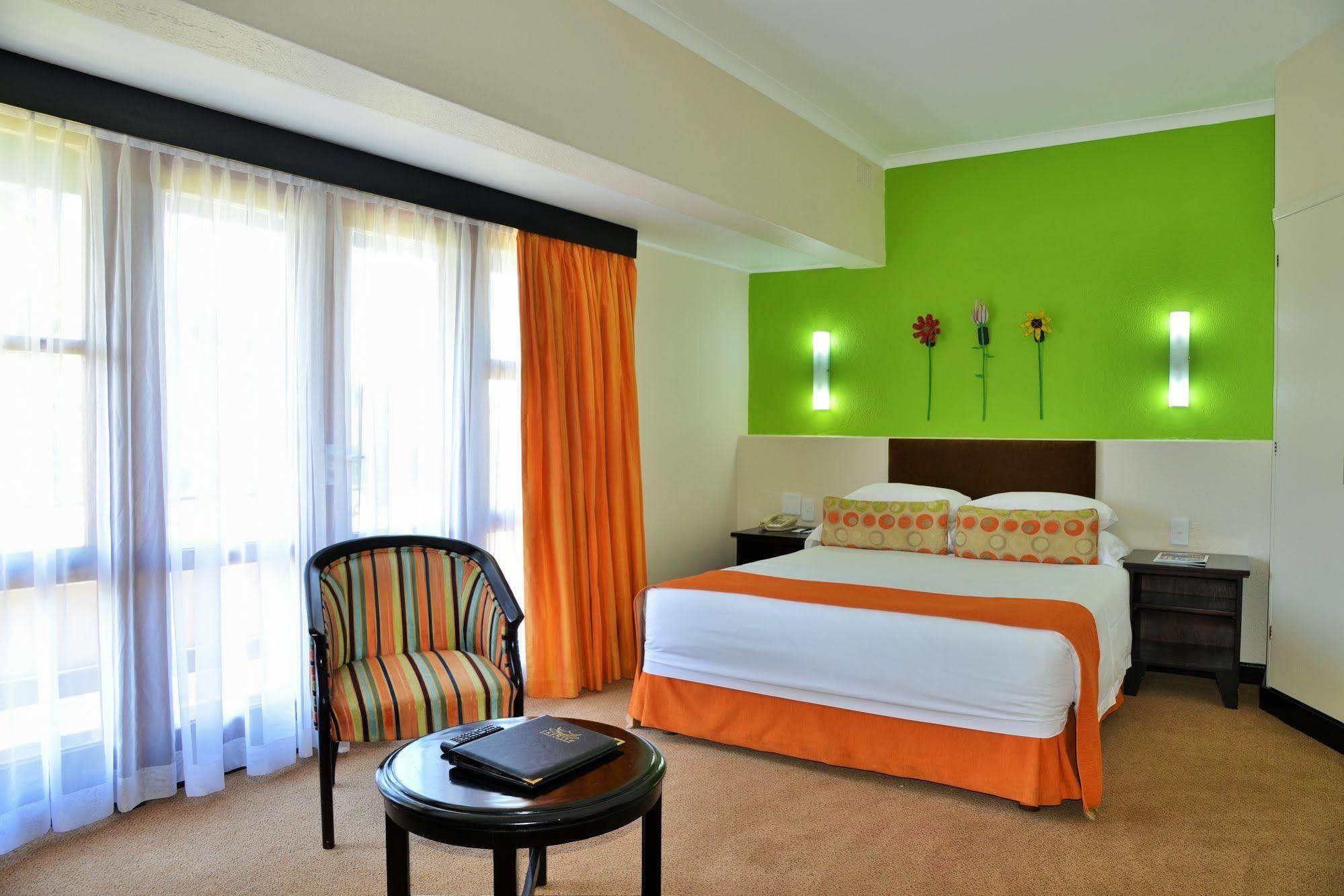 Protea Hotel Winkler White River Kültér fotó